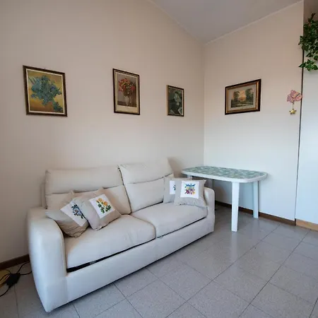 Ai Colli Apartment Padenghe sul Garda